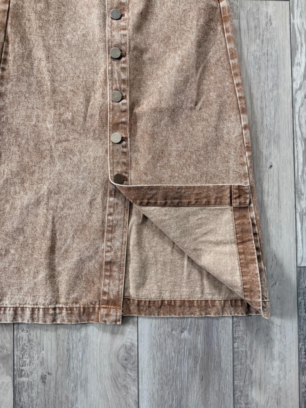 NWT- SoMe Steph Mineral Button Front Midi Denim Skirt size small - Picture 8 of 11